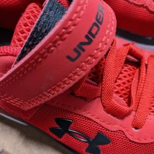 Under Armour sneakers. Kids size 13